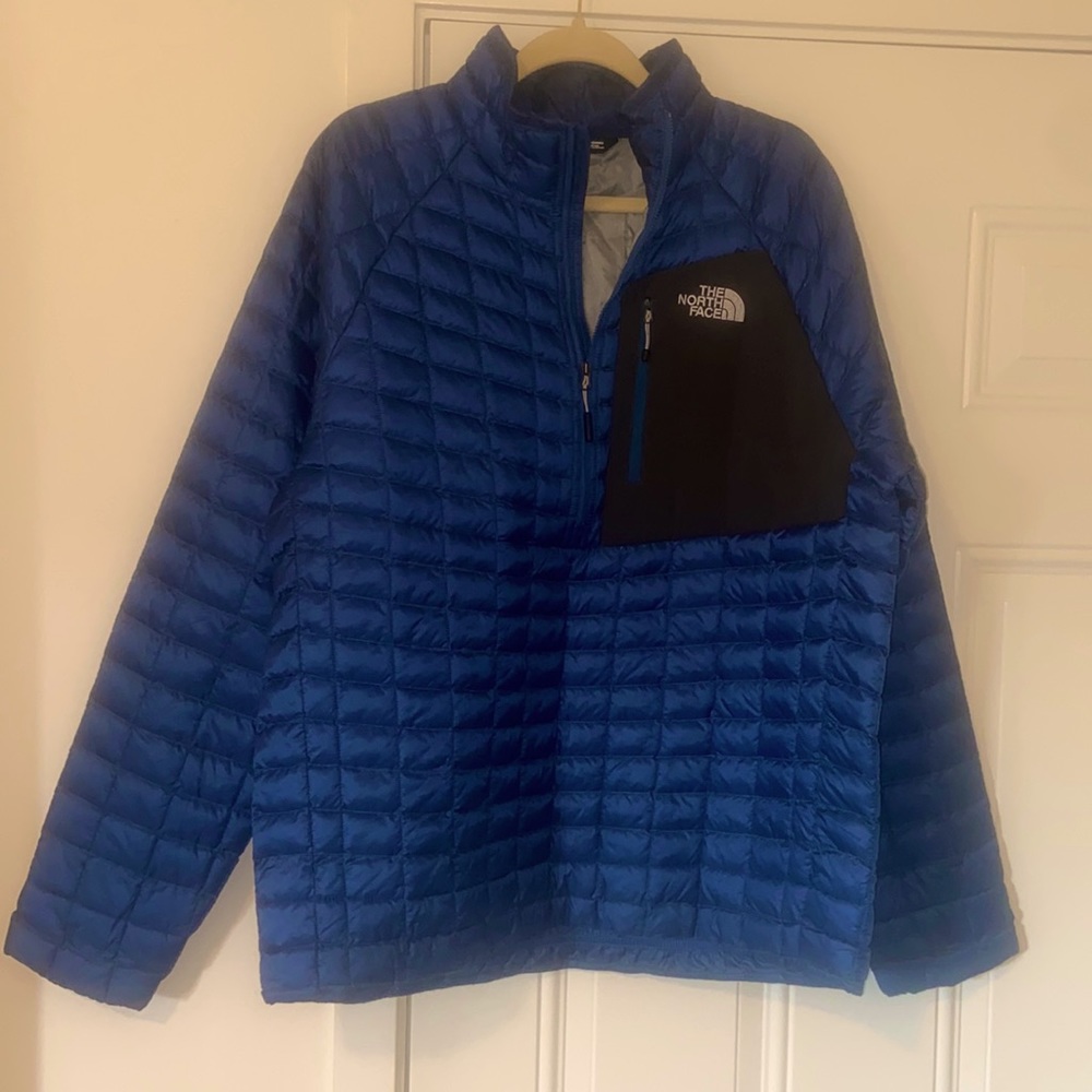 North face Men’s Pullover Thermoball